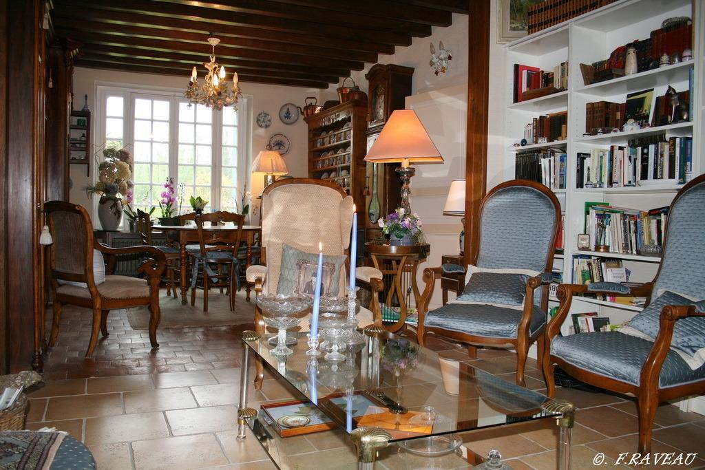 Отель La Maison Bleue Arquian Экстерьер фото